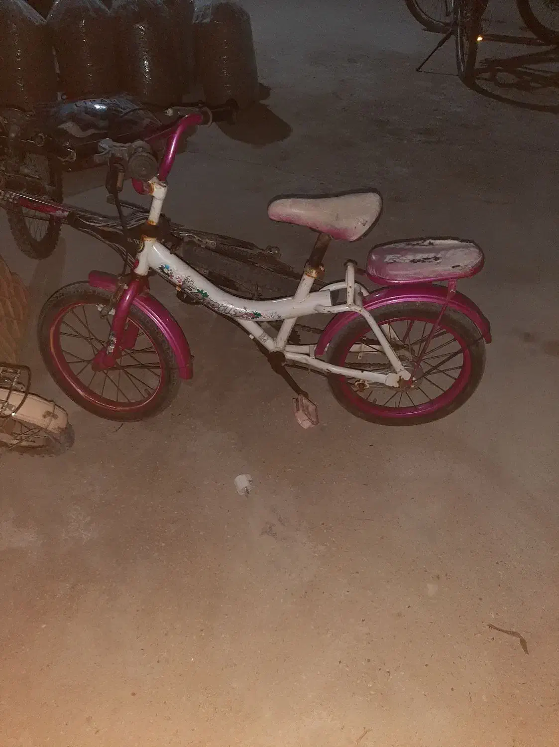 سلام دوچرخه تمیز درحدنوبفروش میرسد|دوچرخه، اسکیت، اسکوتر|قشم, |دیوار