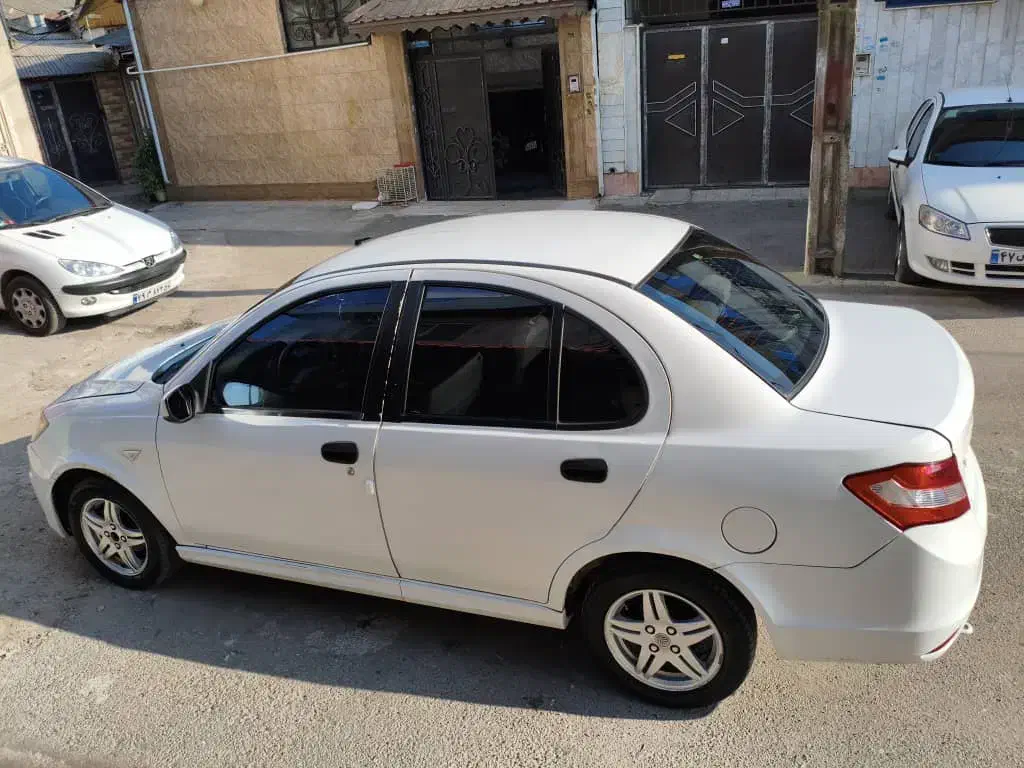 فروش ساینا|خودرو سواری و وانت|لنگرود, |دیوار