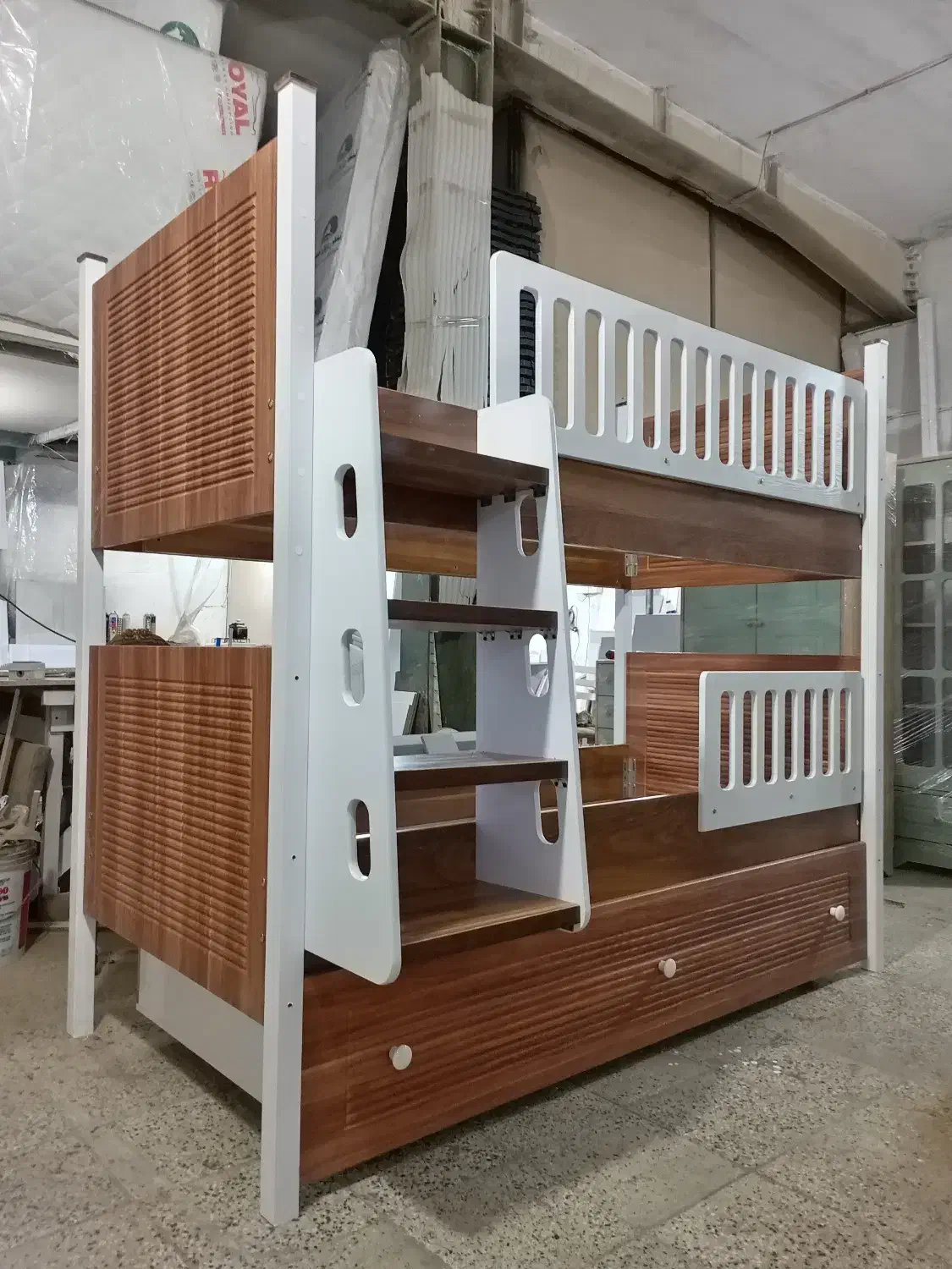 تختهای دو‌طبقه و تخت میهمان تمام ممبران پرفیلی|تخت و سرویس خواب|پردیس, سیاه سنگ|دیوار