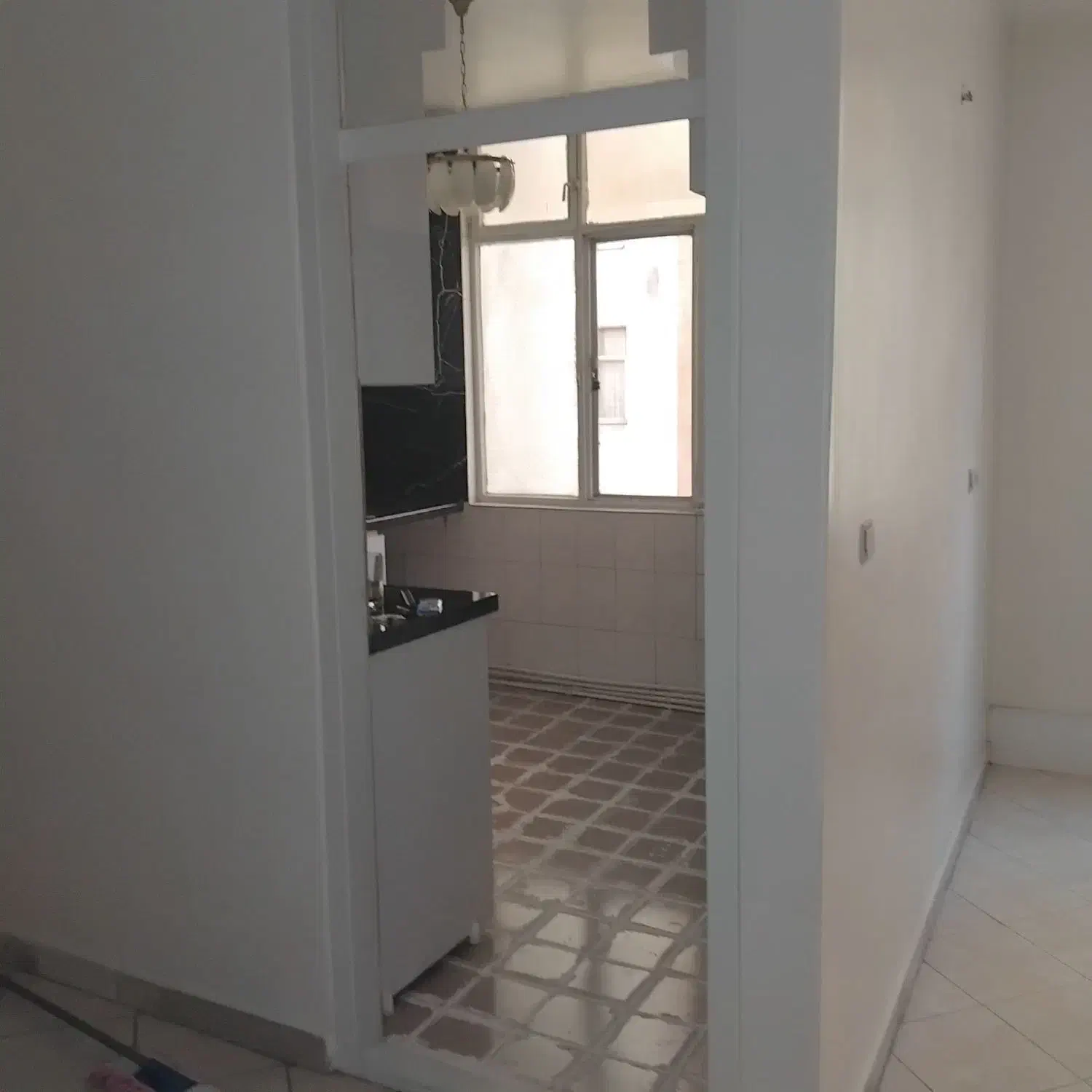 واحد ۸۵ متر دو خوابه چهارراه ولیعصر بزرگمهر