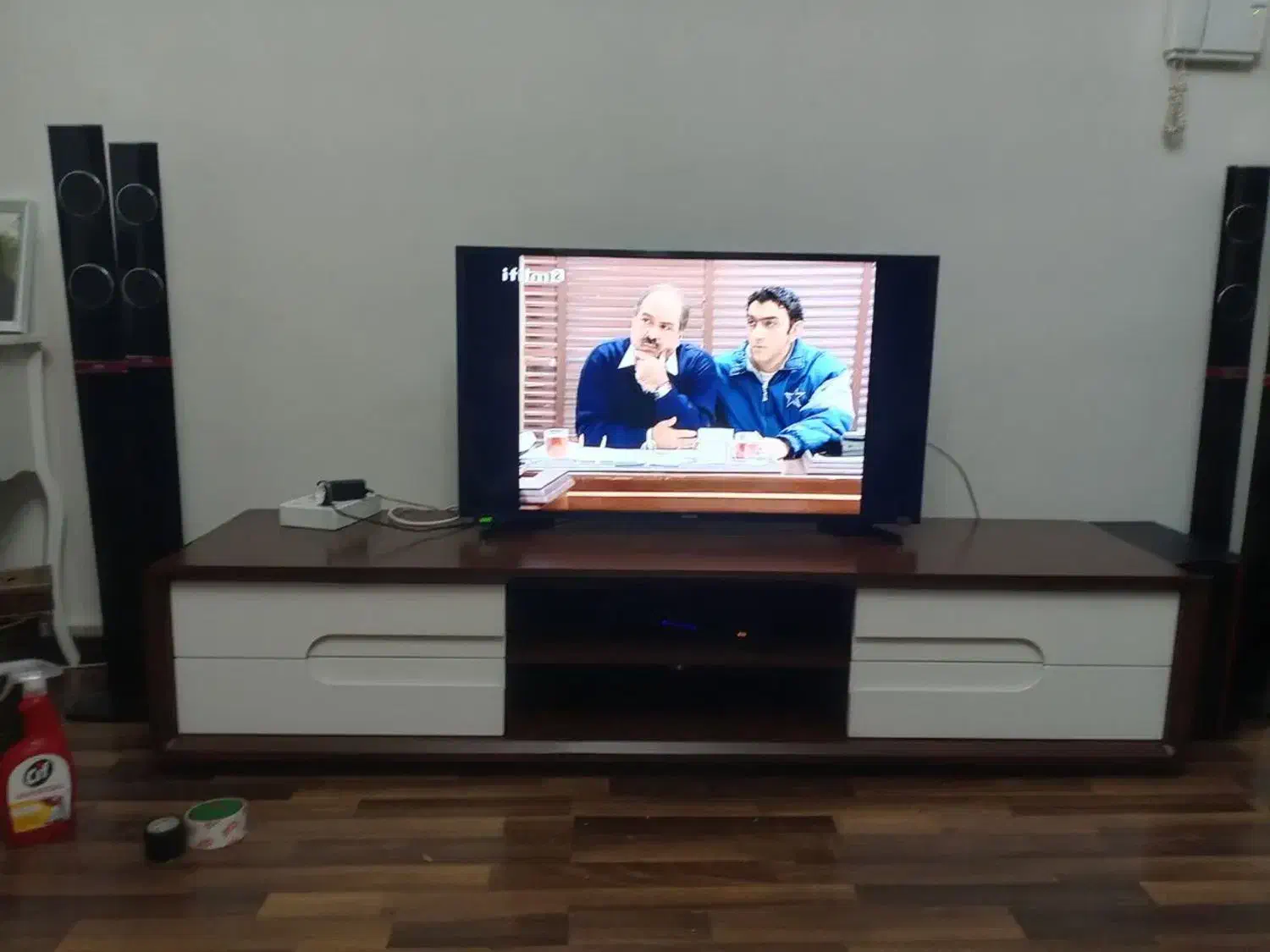 LEDسامسونگ ۴۰اینچ سالم و نو|تلویزیون و پروژکتور|بومهن, |دیوار