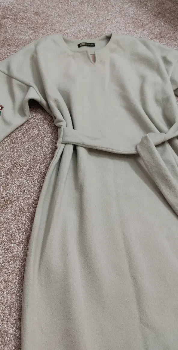 پالتو عبایی (فوتر)|لباس|قم, حاج زینل|دیوار