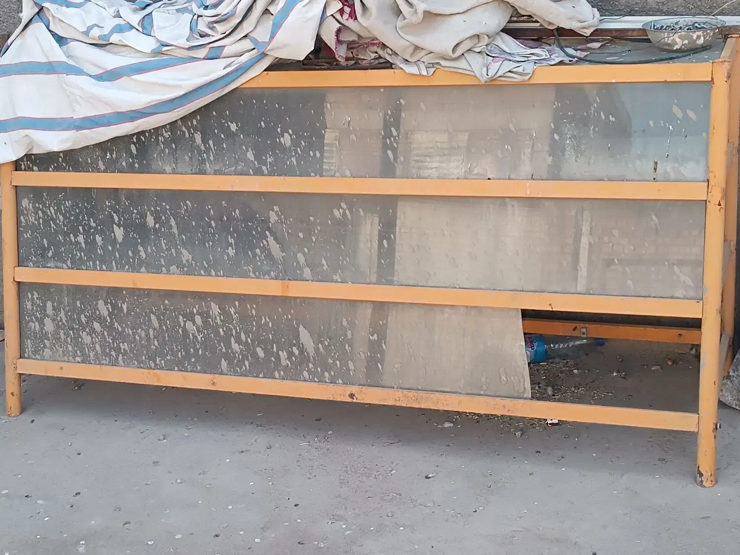 ویترین فلزی|بوفه، ویترین، کنسول|زرند, |دیوار