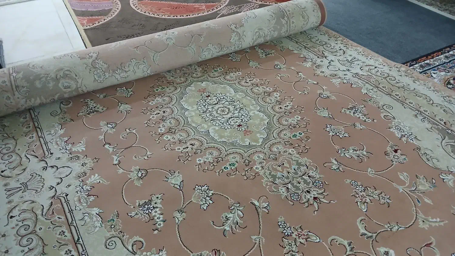 فرش ماشینی ۶ متری تمیز و خوش رنگ|فرش|آمل, |دیوار