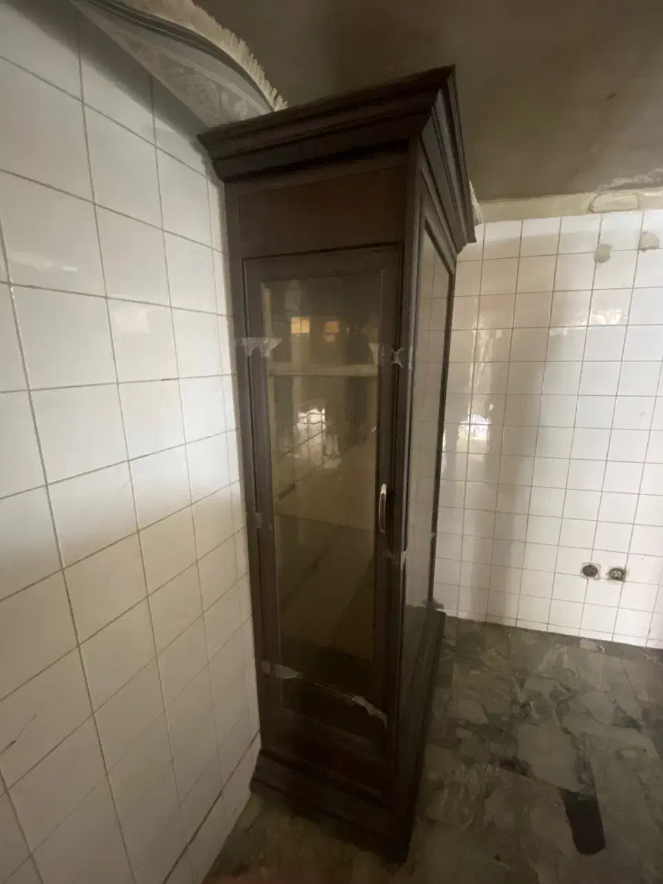 بوفه چوبی اینه دار|بوفه، ویترین، کنسول|بیرجند, |دیوار