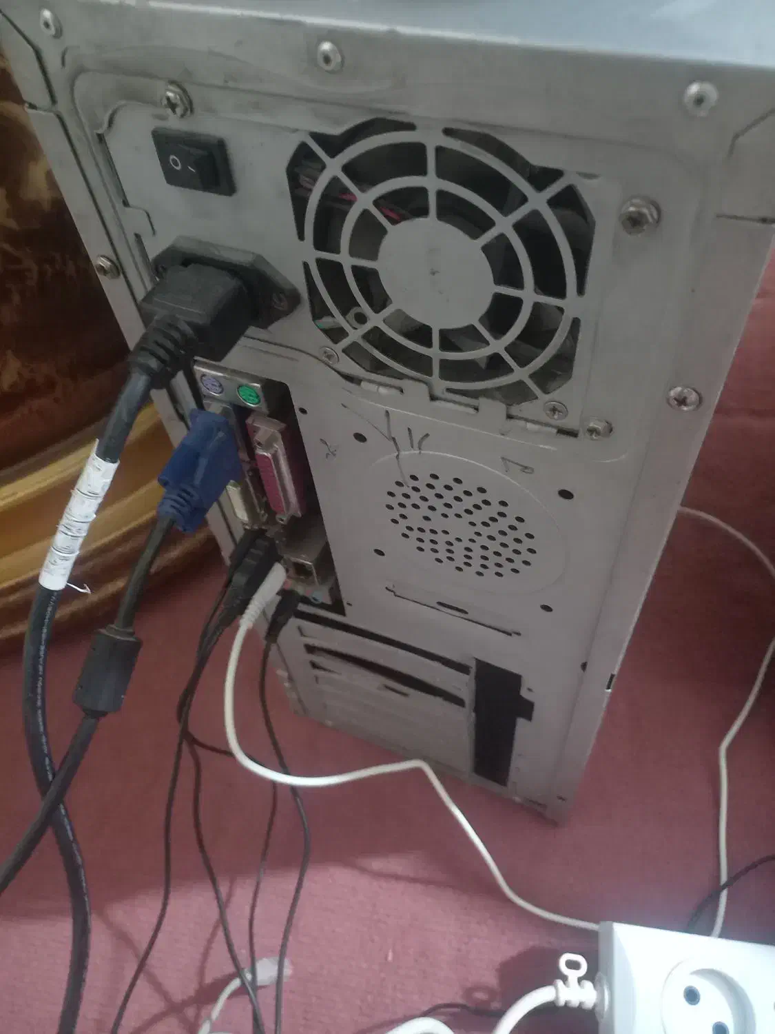 کامپیوتر|رایانه رومیزی|تویسرکان, |دیوار