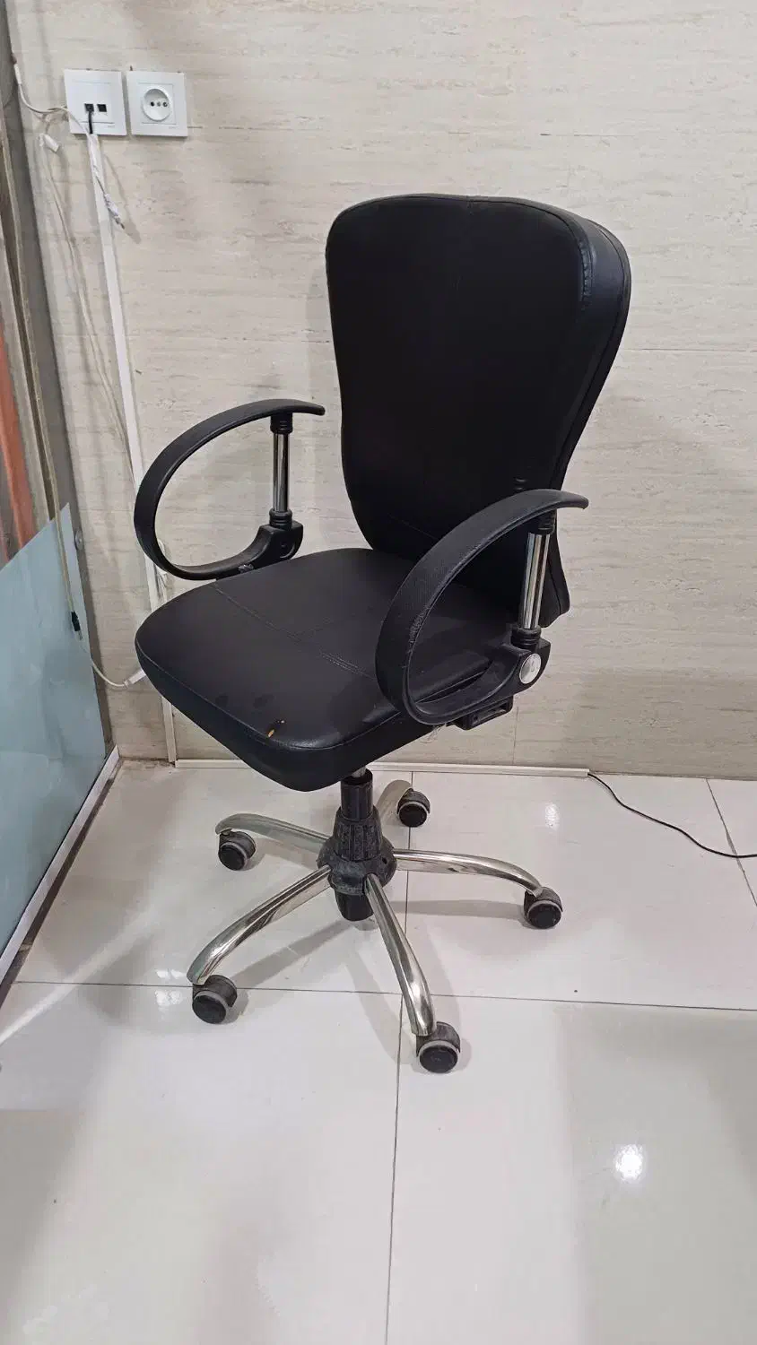 2عددصندلی جکی گردان|مبلمان اداری|خرم‌آباد, |دیوار