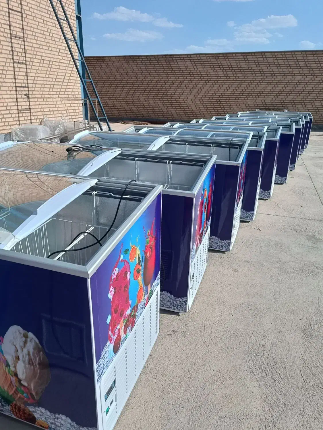 فریزر صندوقی فروش فوری زیر قیمت|فروشگاه و مغازه|رشت, آزادگان|دیوار