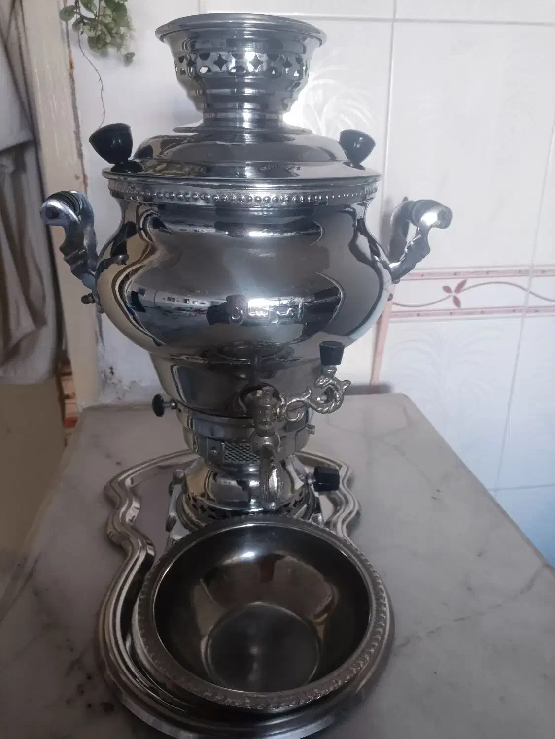 سماور امرسان|سماور، چایساز، قهوهساز|نیشابور, سرآب کوشک|دیوار