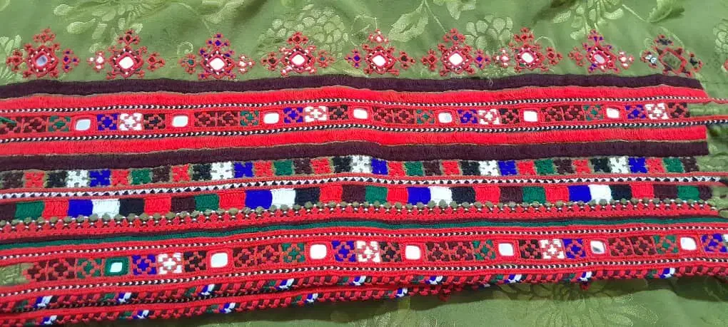 دست دوز|لباس|سیستان, |دیوار