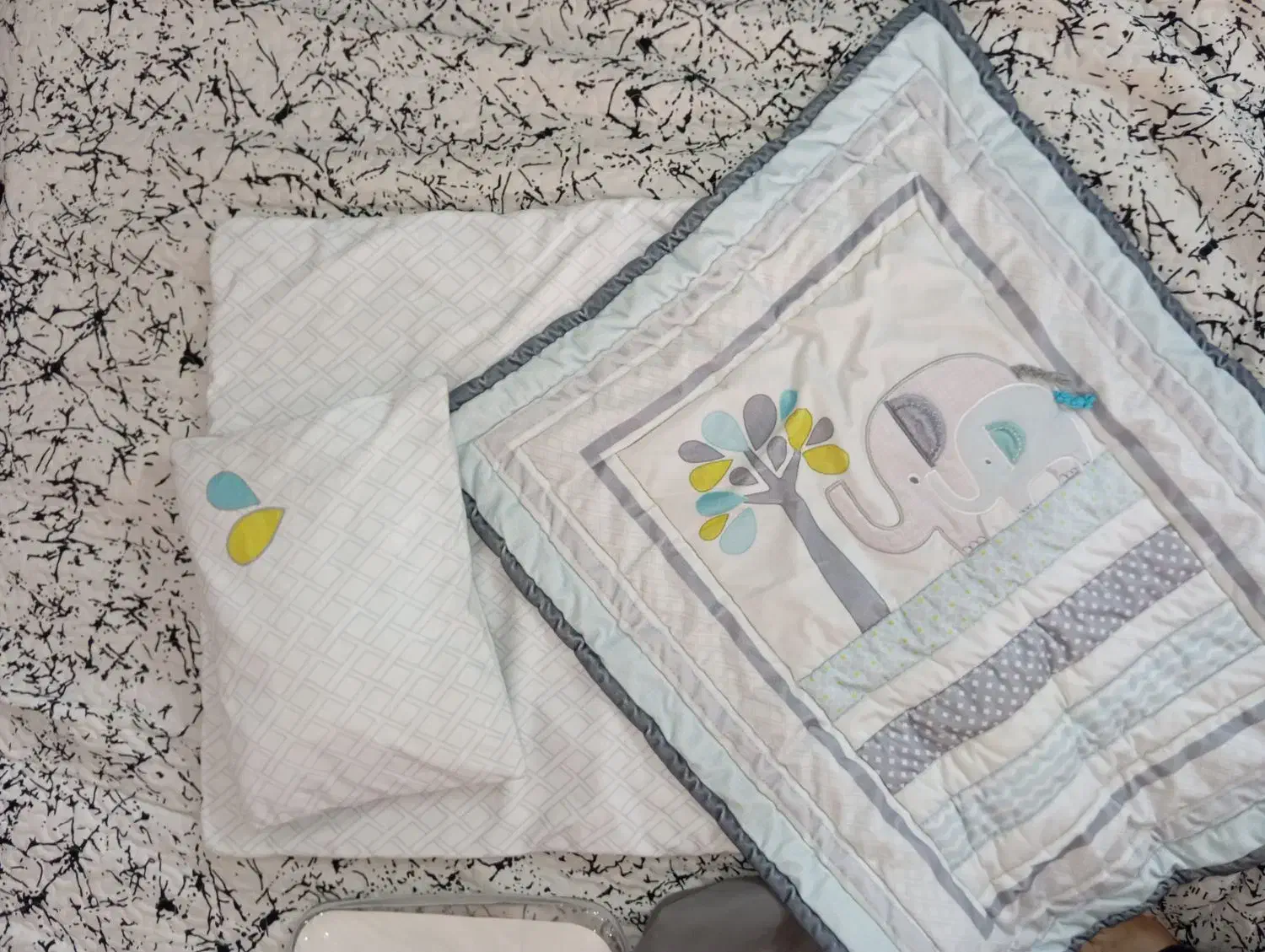 سرویس خواب نوزاد و گارد( تشک لبه دار) مارک رزبرن|اسباب و اثاث بچه|قم, انسجام|دیوار