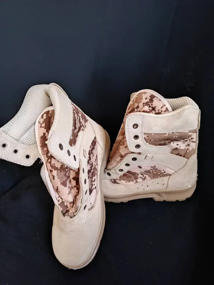 پوتین کوهنوردی درجه یک نو|کوهنوردی و کمپینگ|جهرم, |دیوار