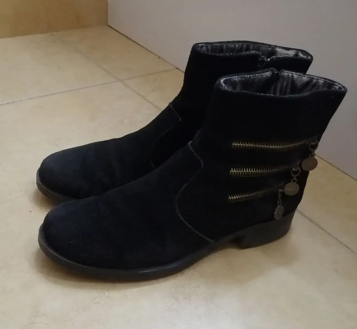 بوت اشبالت|کیف، کفش، کمربند|کاشان, امیرکبیر|دیوار