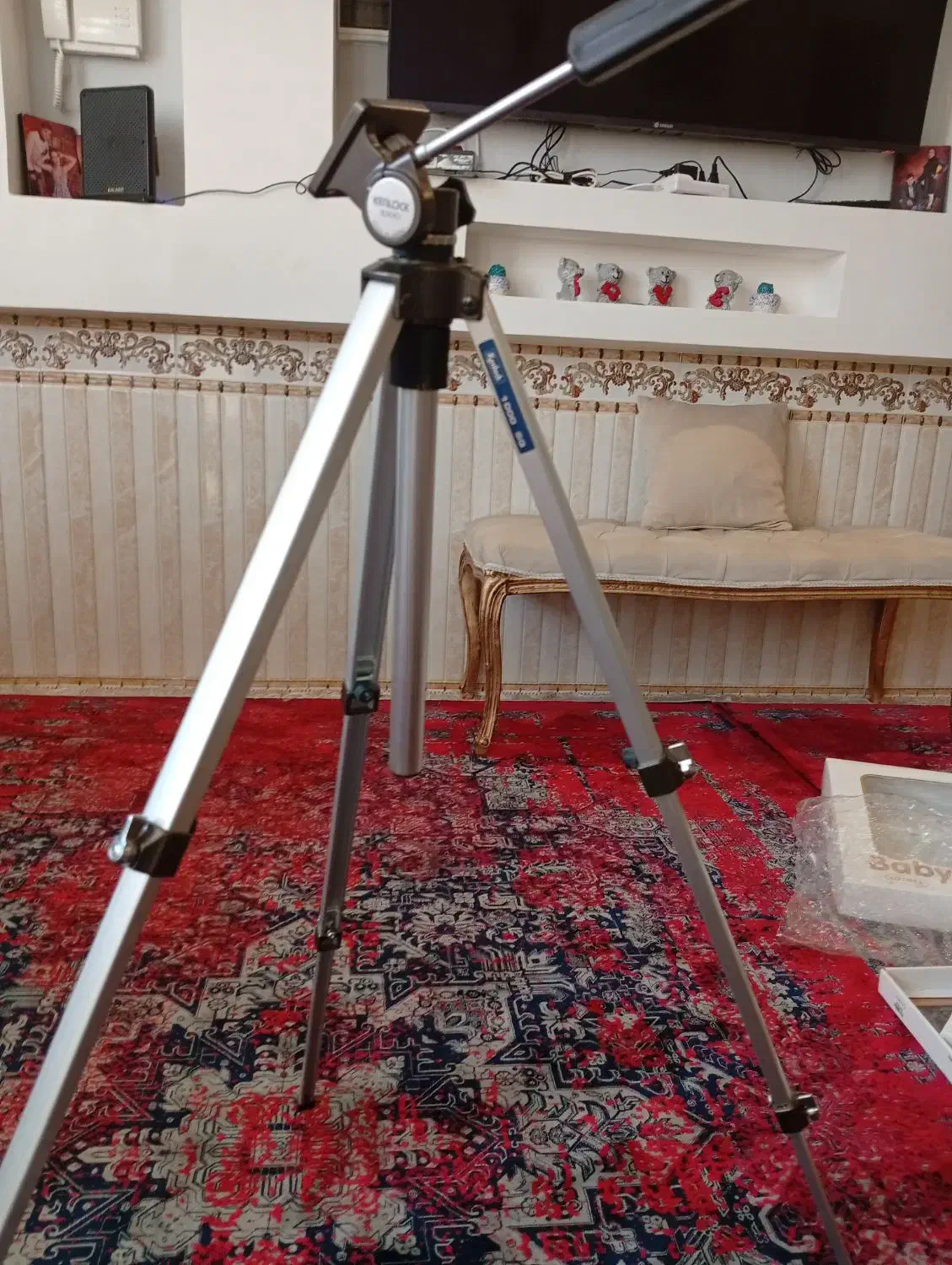 سه پایه دوربین|دوربین عکاسی و فیلم‌برداری|شیراز, شهرک مهرگان|دیوار