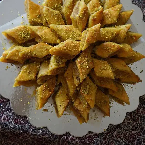 کارگر ساده و ماهر جهت کار در کارگاه قنادی|استخدام خدمات فروشگاه و رستوران|تهران, شهرک بعثت|دیوار