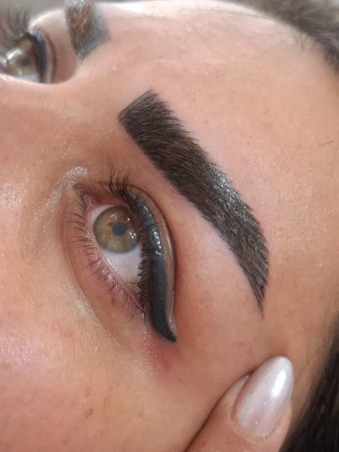 حاشوروسایه ابرو|خدمات آرایشگری و زیبایی|آران و بیدگل, |دیوار