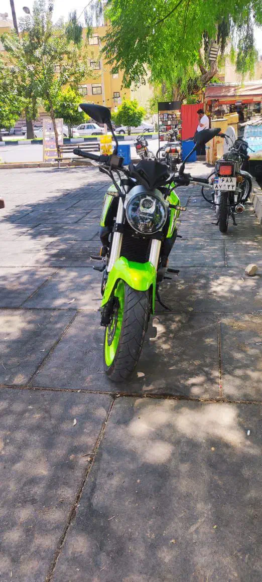 کیوجی|موتورسیکلت|شیراز, گود عربان|دیوار