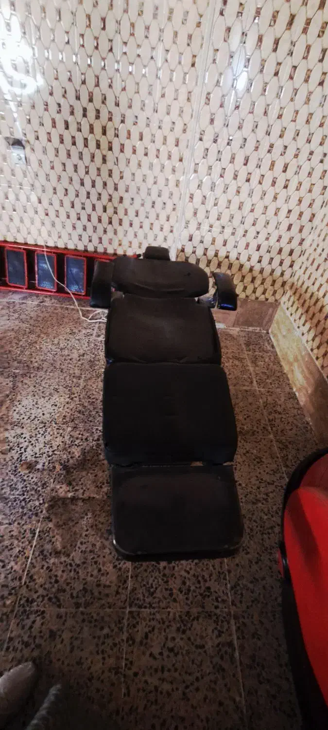 صندلی آرایشگاه برقی تخت شو|آرایشگاه و سالن‌های زیبایی|فولادشهر, مسکن مهر فولادشهر|دیوار