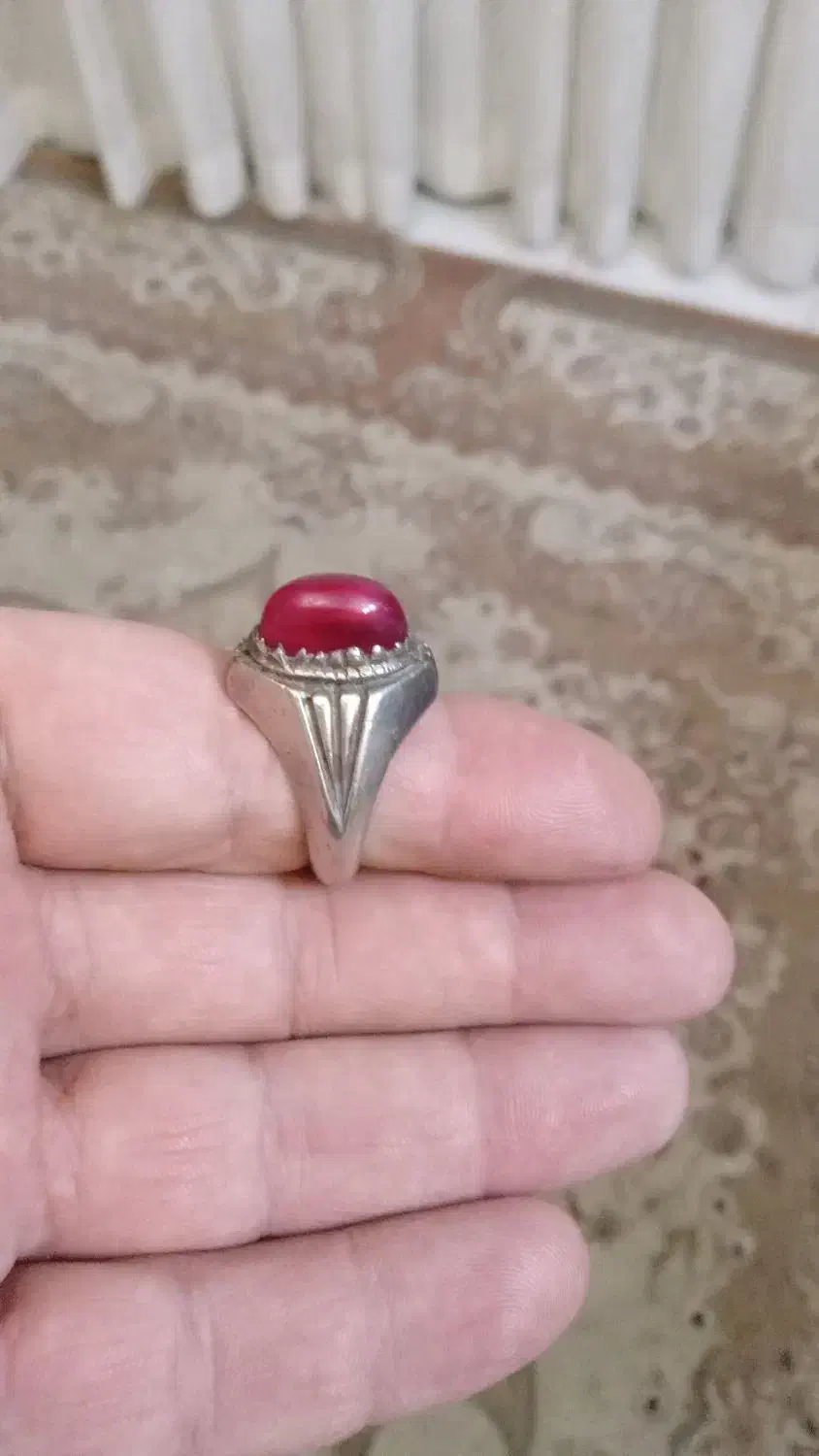 انگشتر رکاب حسن|کلکسیون اشیاء عتیقه|گلپایگان, |دیوار