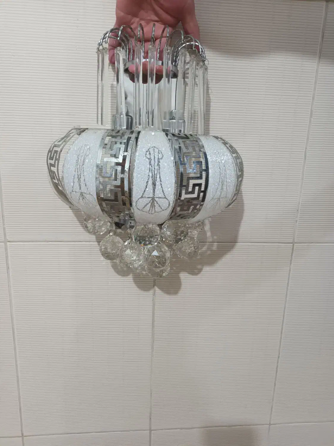 لوستر اتاق خواب|لوستر و چراغ آویز|رشت, گلباغ نماز|دیوار