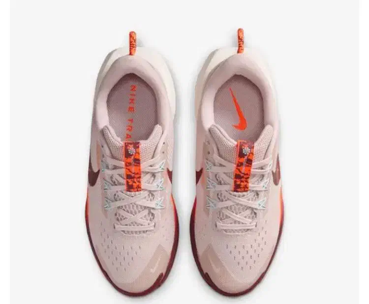 کفش اسپرت نایک اصل مناسب زنانه و مردانه سایز ۴۰|کیف، کفش، کمربند|اصفهان, تخت فولاد|دیوار