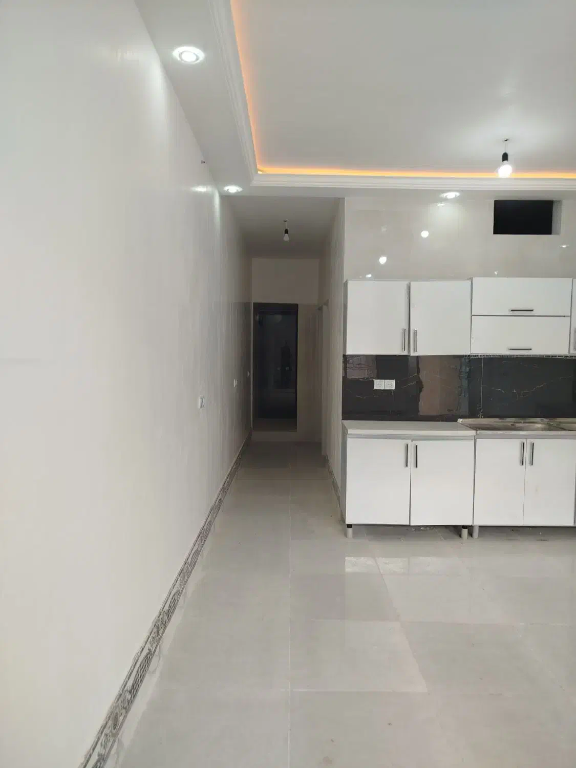 فروش خانه ۸۰ متری دو خواب حیات دار در کرونی|فروش خانه و ویلا|شیراز, کرونی(خاتونک)|دیوار