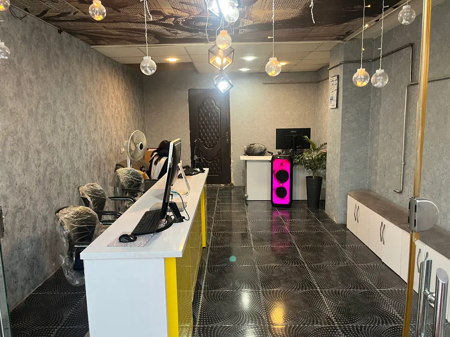 رهن کامل مغازه|اجارهٔ مغازه و غرفه|فسا, |دیوار