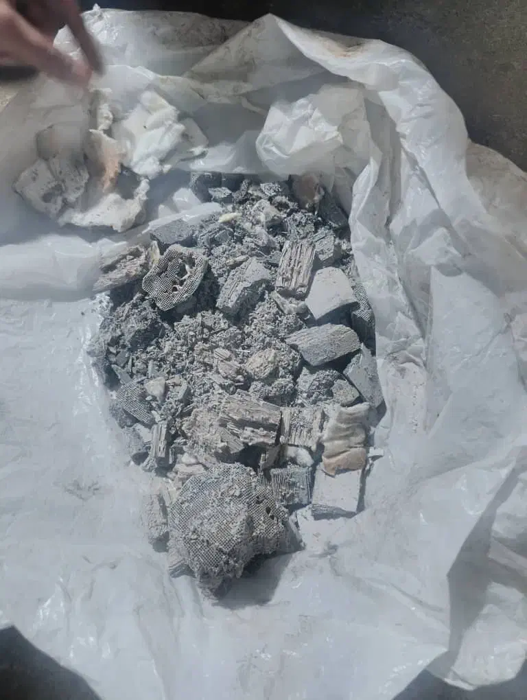 سلام کاتالیزور و خاک با بهترین قیمت خریدارم|خدمات موتور و ماشین|لار, |دیوار