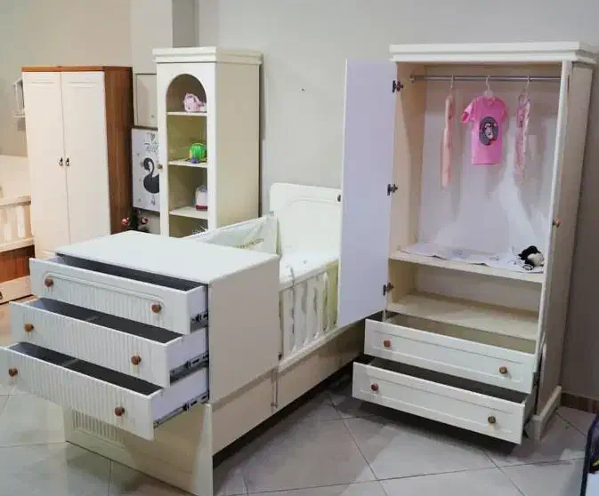 سرویس زیبای فلورانس|تخت و صندلی بچه|قم, شاه ابراهیم|دیوار