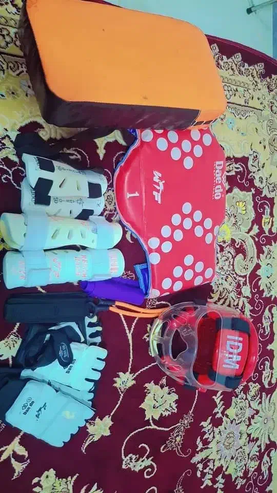 تجهیزات تکواندو|تجهیزات ورزشی|فرخ‌شهر, |دیوار