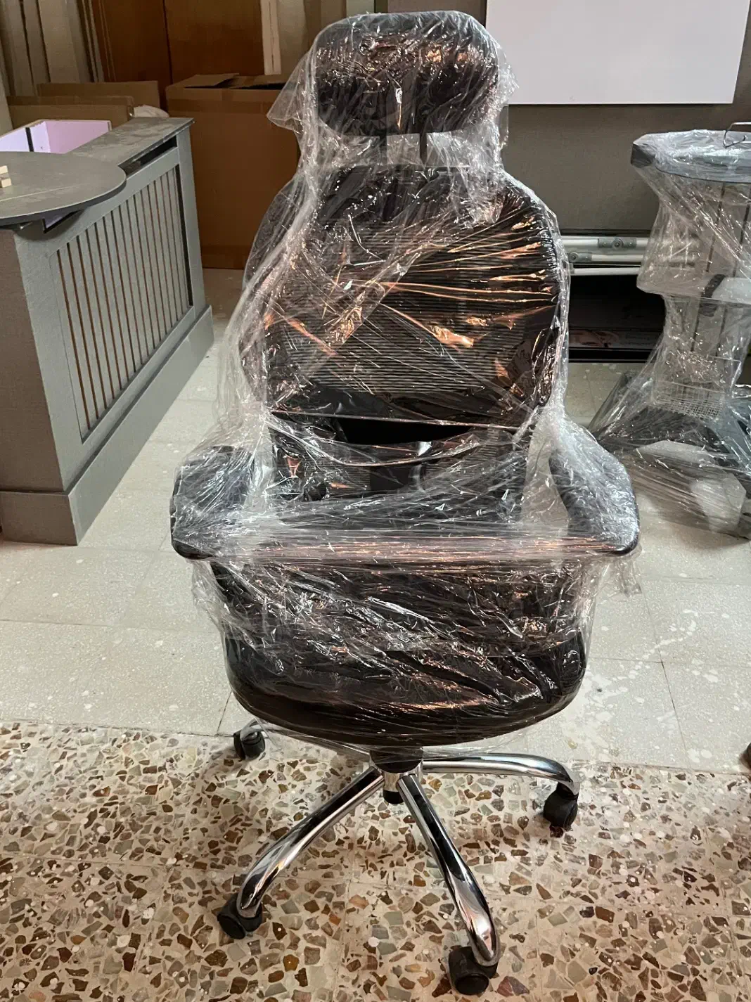 صندلی چرخدار|صندلی و نیمکت|کاشان, طالقانی|دیوار