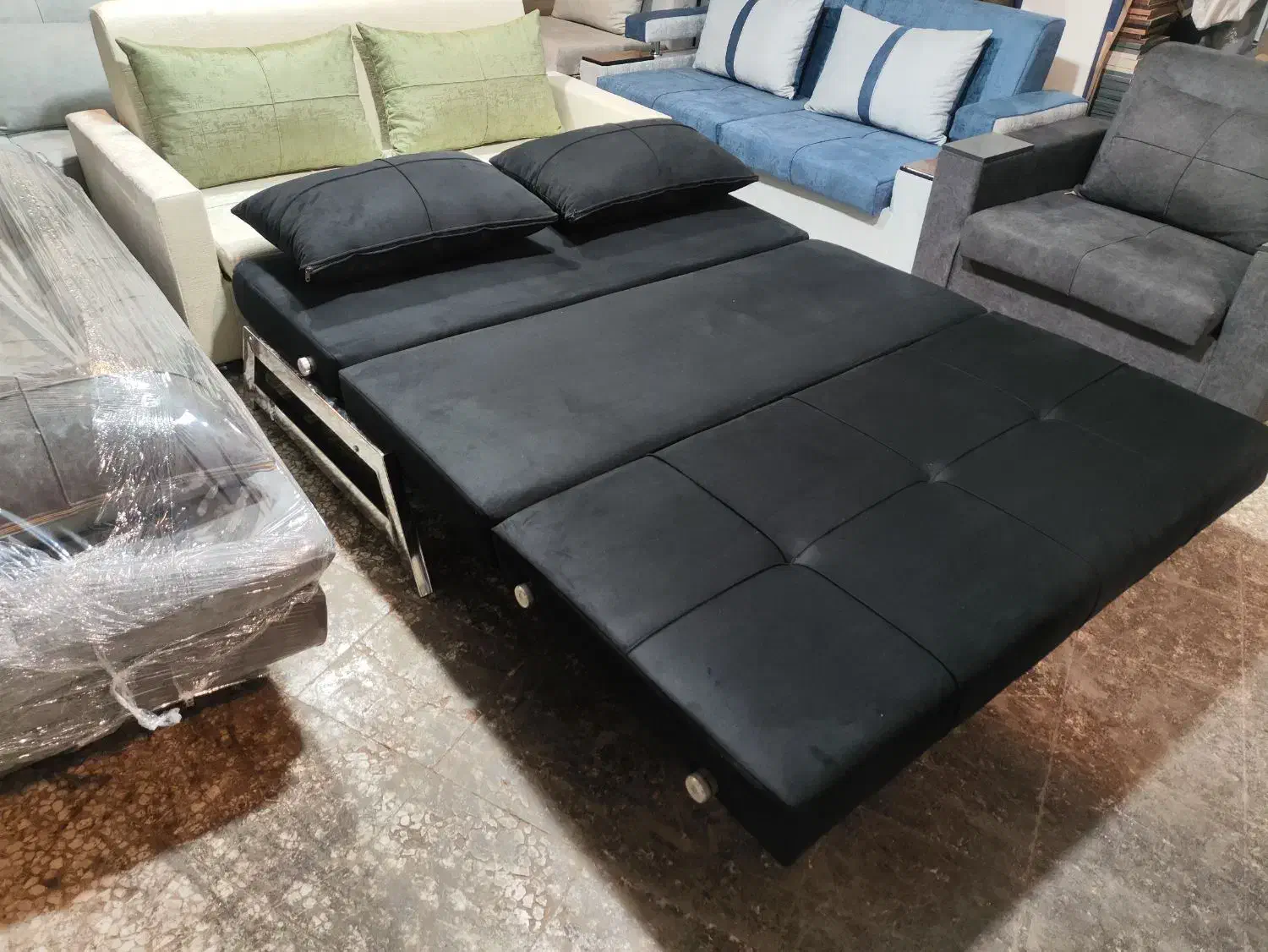 مبل تختخوابشو دیانا مشکی تخت خواب شو تاشو|مبلمان خانگی و میز عسلی|اصفهان, کشاورزی|دیوار