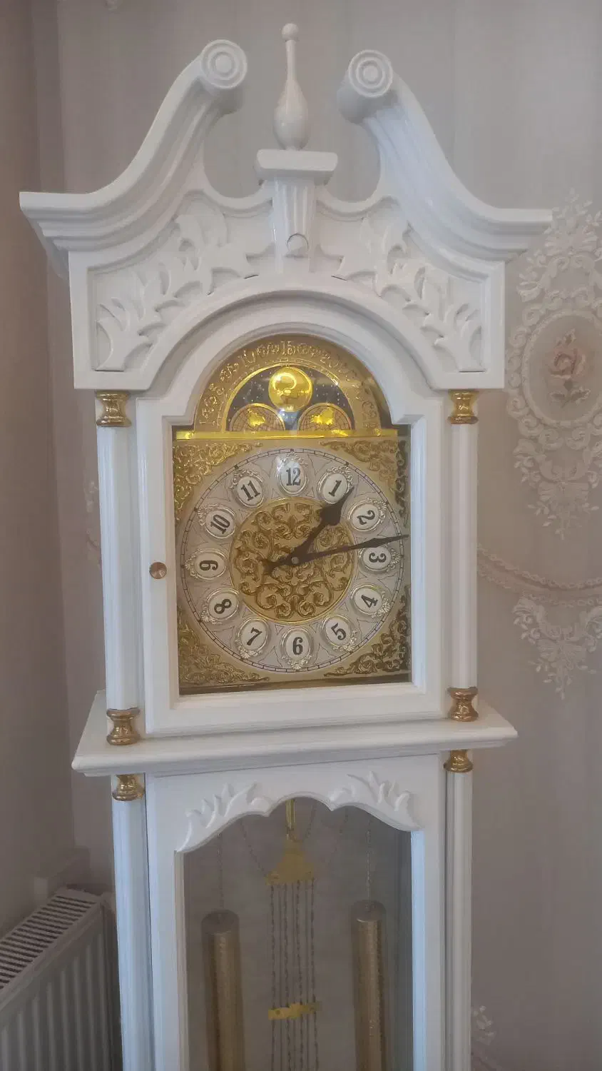 ساعت ایستاده|ساعت|قزوین, |دیوار