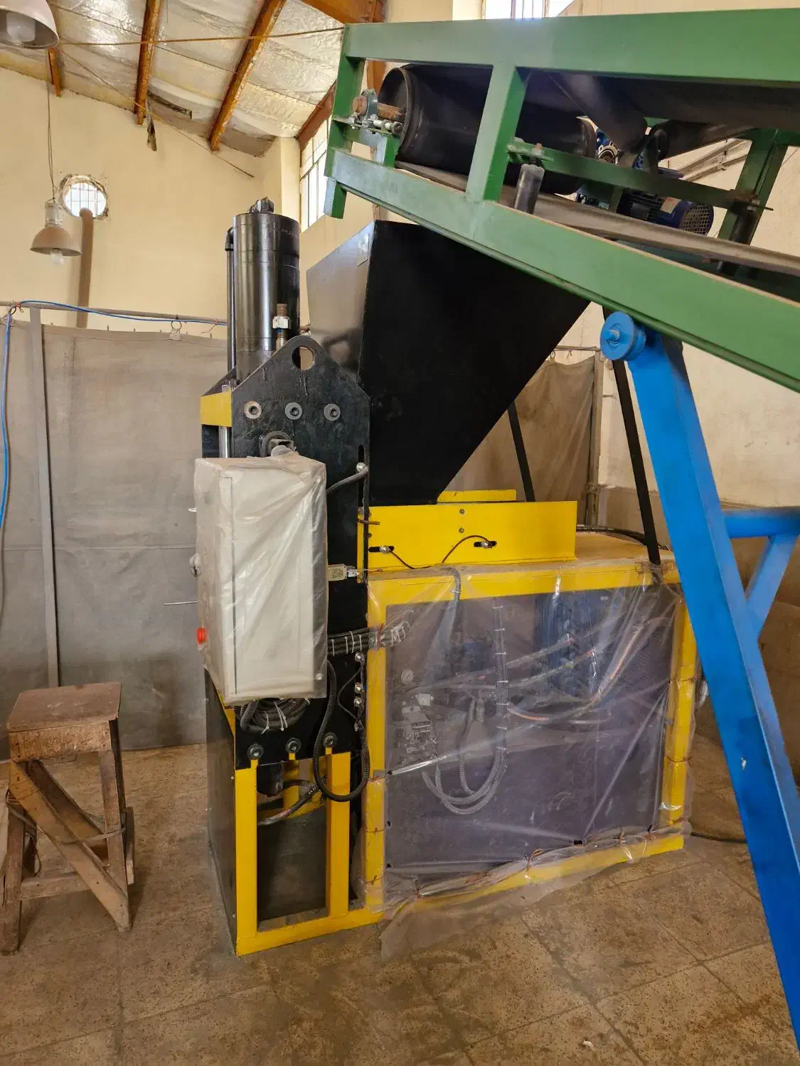 دستگاه اجر پازلی برند کارا تجارت فوری زیر قیمت|ماشینآلات صنعتی|رباطکریم, شهرک صنعتی سبلان|دیوار