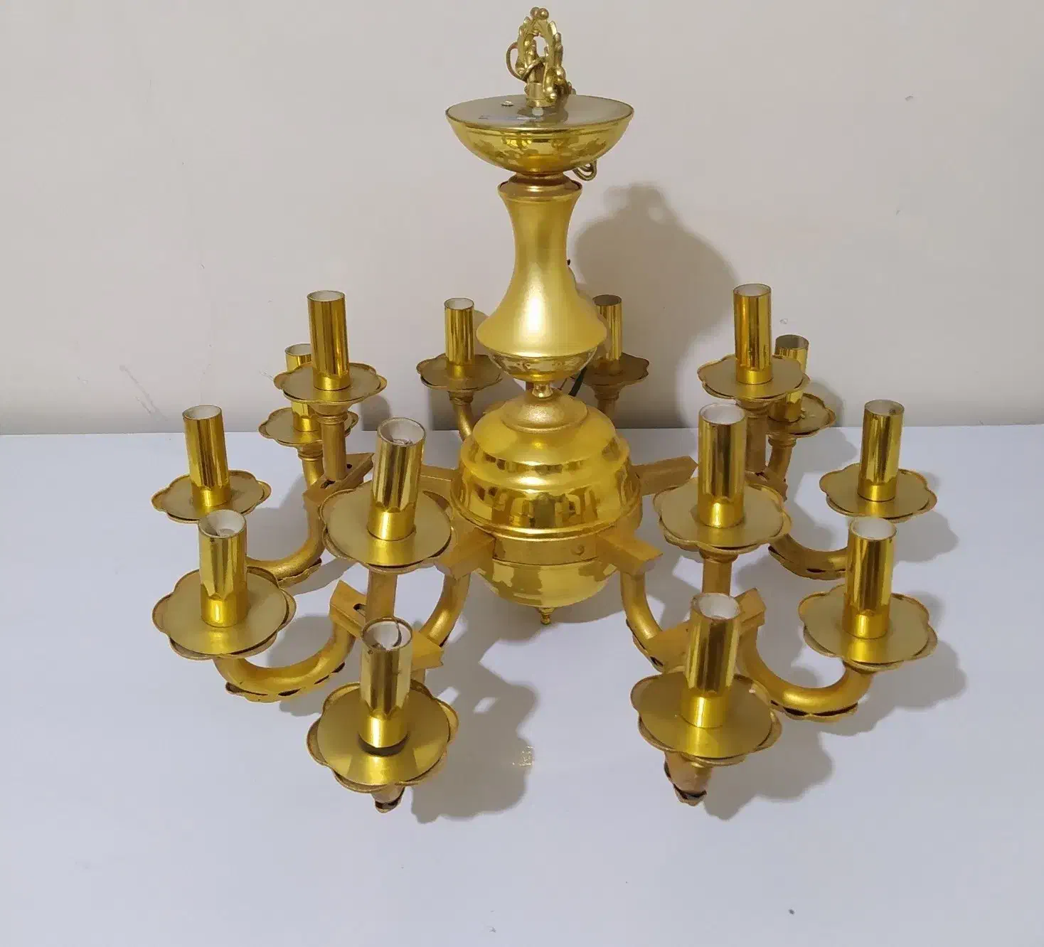 چراغ آویز پانزده شاخه|لوستر و چراغ آویز|میانه, |دیوار