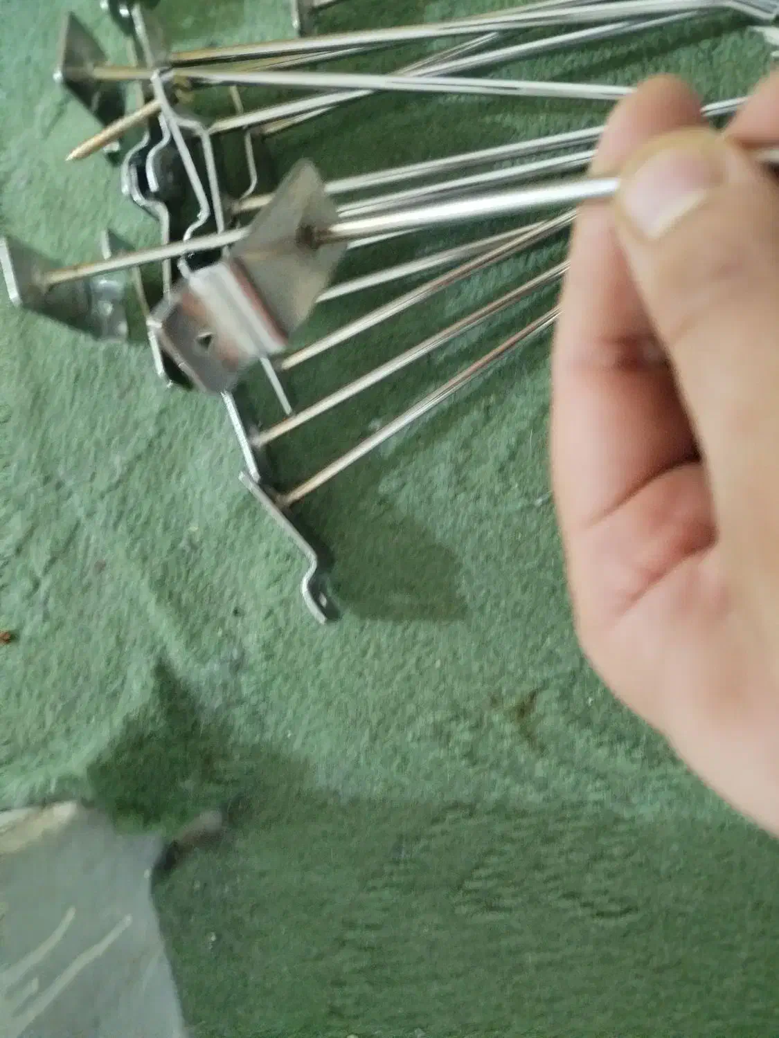 گیره رگال دکور|فروشگاه و مغازه|فولادشهر, B4|دیوار