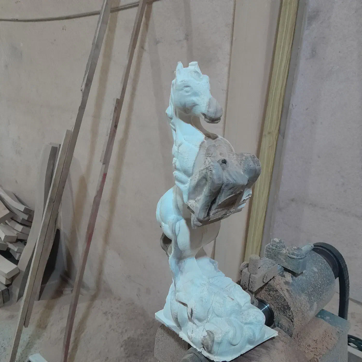 مجسمه چوبی اسب|صنایع دستی و سایر لوازم تزئینی|ملایر, |دیوار