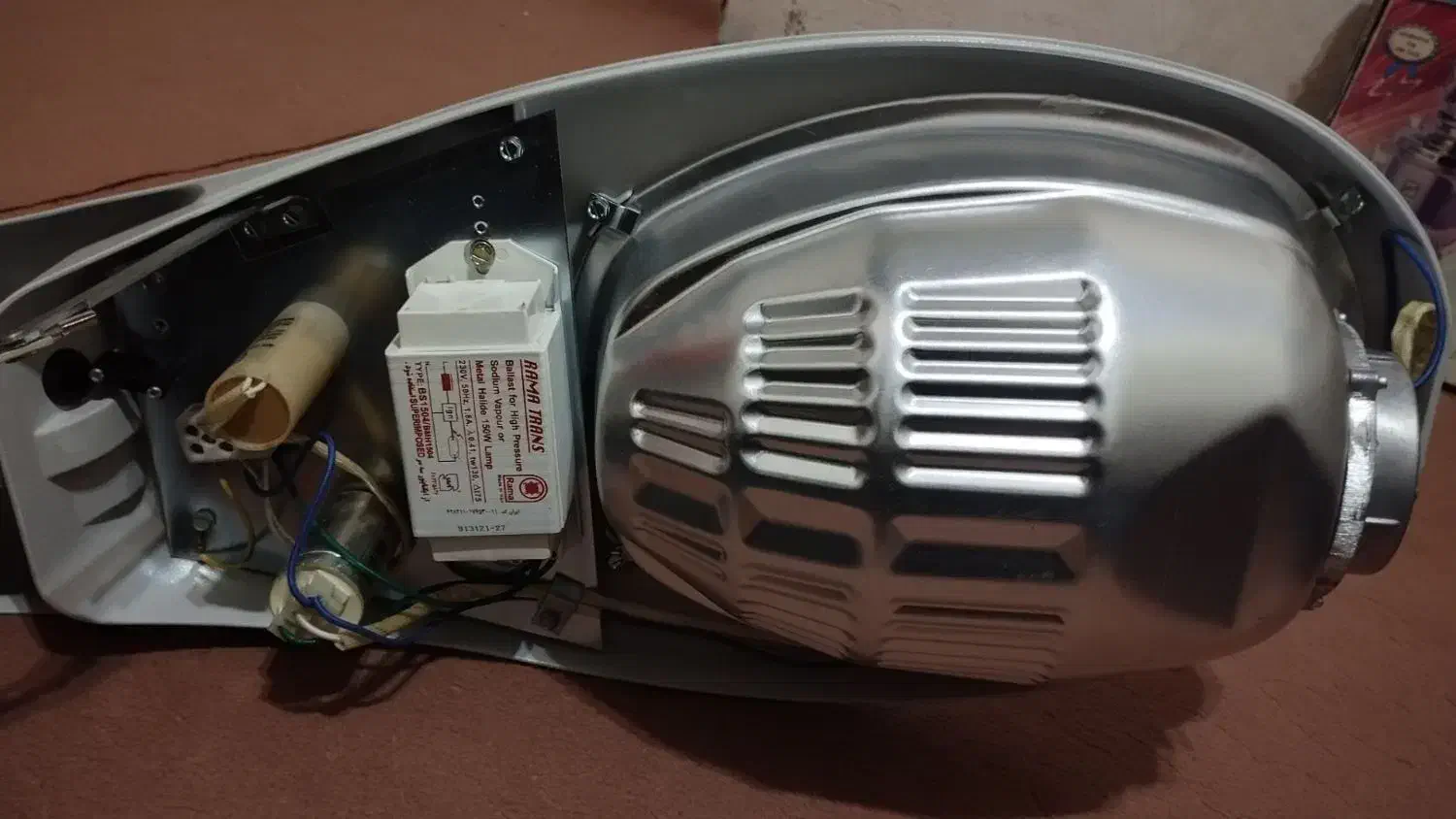 چراغ قوی|لامپ و چراغ|مشگین شهر, |دیوار