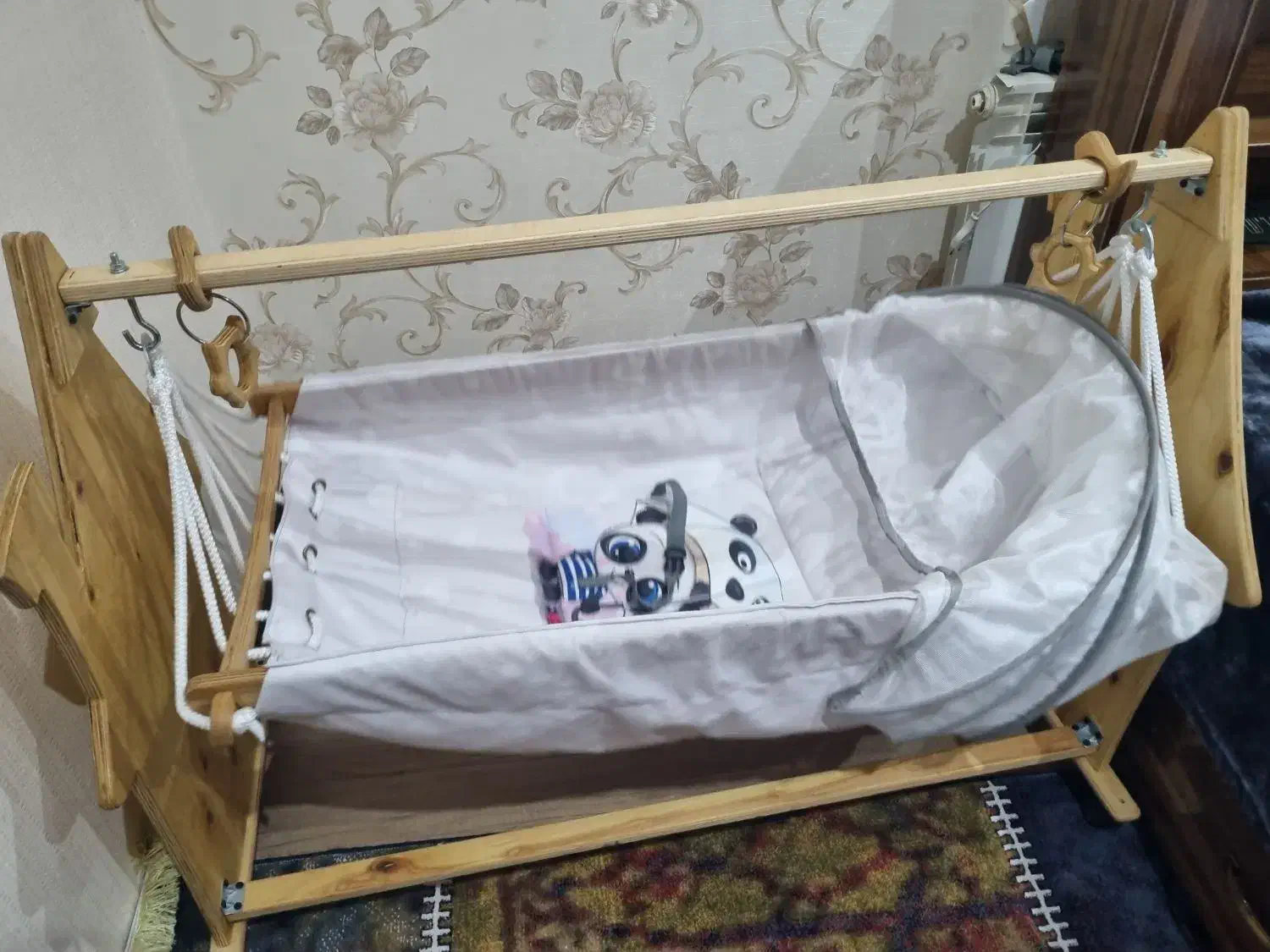 گهواره کودک|تخت و صندلی بچه|نجف‌آباد, حومه نجف آباد|دیوار