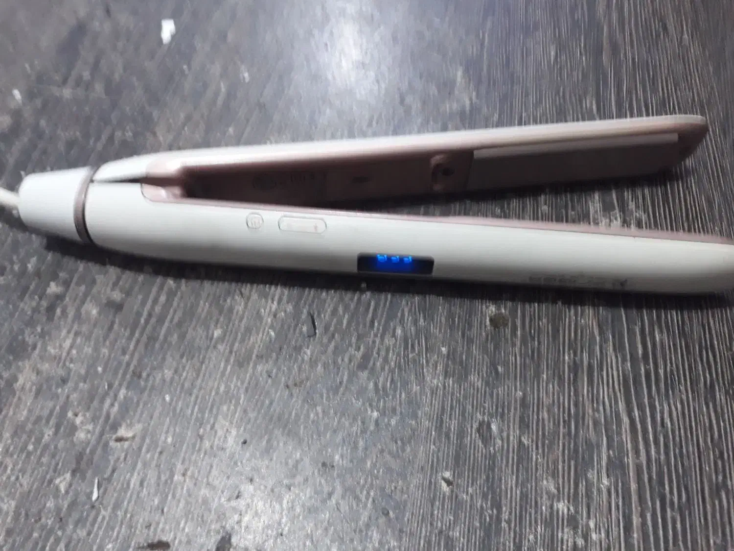 اتو مو|آرایشی، بهداشتی، درمانی|رشت, باهنر|دیوار