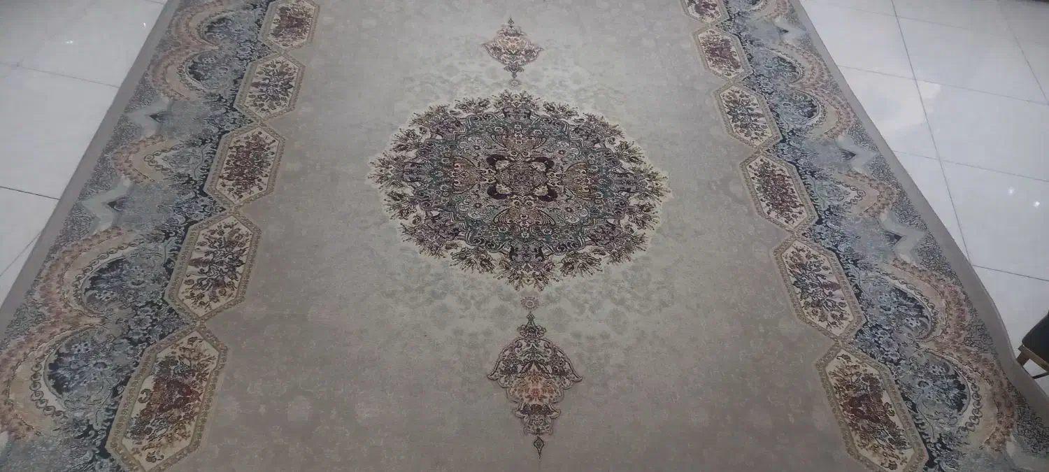 فرش ۹ متری ۷۰۰ شانه هیوا کاشان|فرش|تهران, تهرانپارس غربی|دیوار