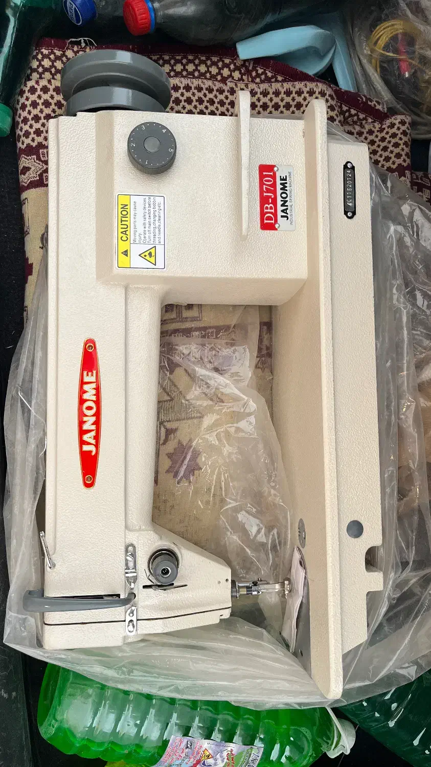 چرخ خیاطی ژانومه|چرخ خیاطی و ریسندگی|تربت‌حیدریه, آسایش|دیوار