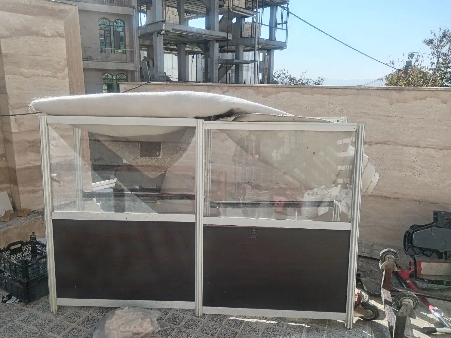 سه عدد ویترین|بوفه، ویترین، کنسول|یاسوج, |دیوار