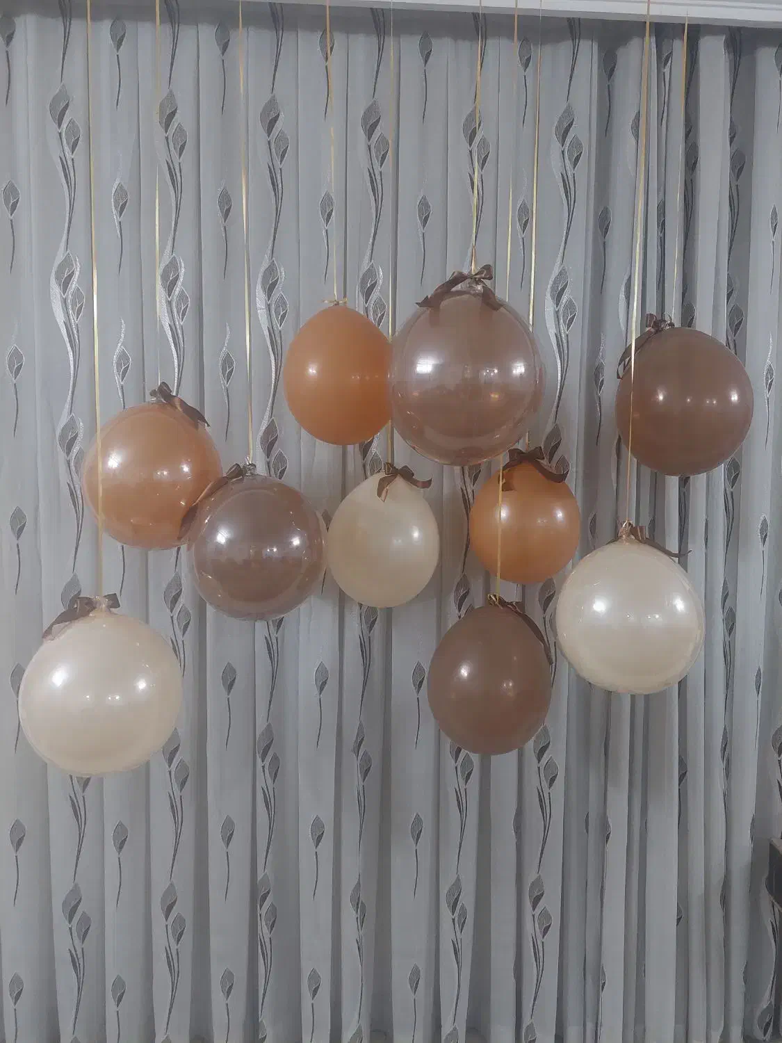 بادکنک آرایی|اسباب‌بازی بچه|کاشان, باهنر|دیوار