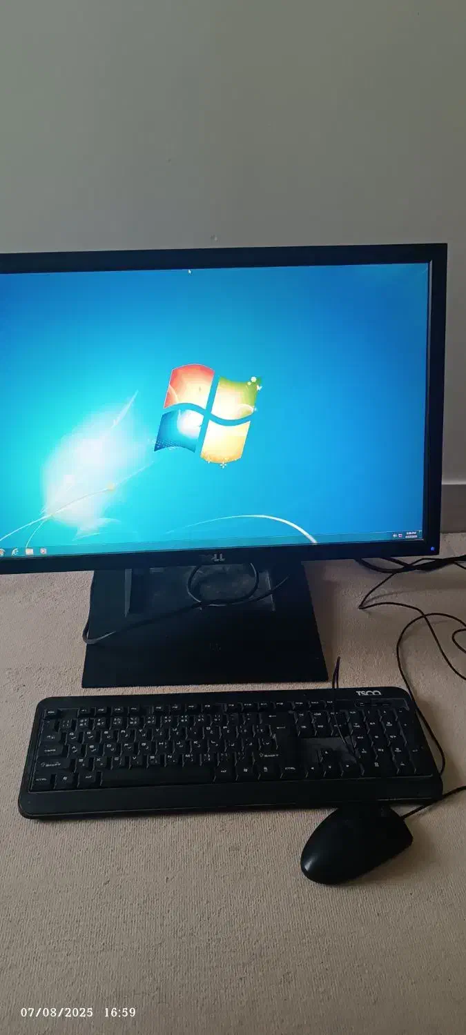 مانیتور 24 اینچ dell ( تلویزیون هم میشه )|قطعات و لوازم جانبی رایانه|تبریز, |دیوار