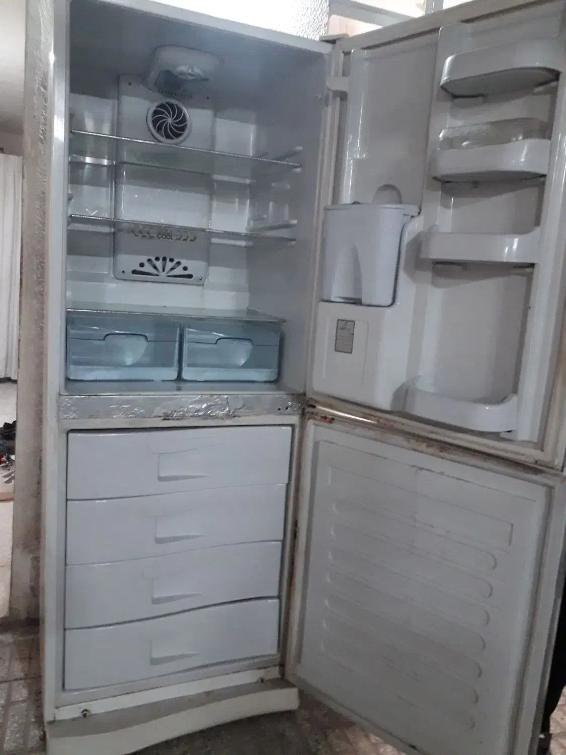 یخچال دو درب سانیا|یخچال و فریزر|اصفهان, تخت فولاد|دیوار