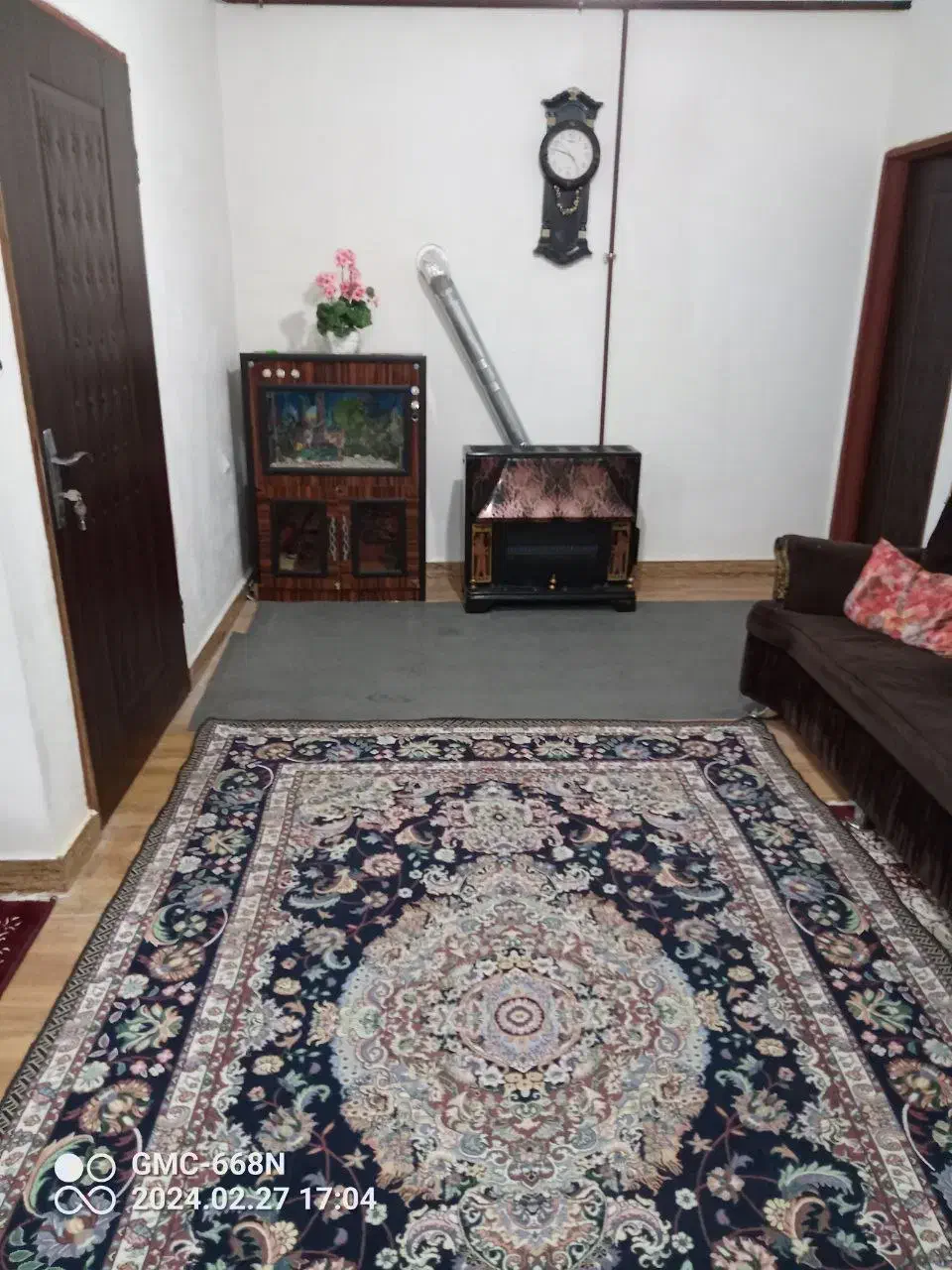 سوییت|اجارهٔ کوتاه‌مدت ویلا و باغ|رشت, حومه رشت|دیوار