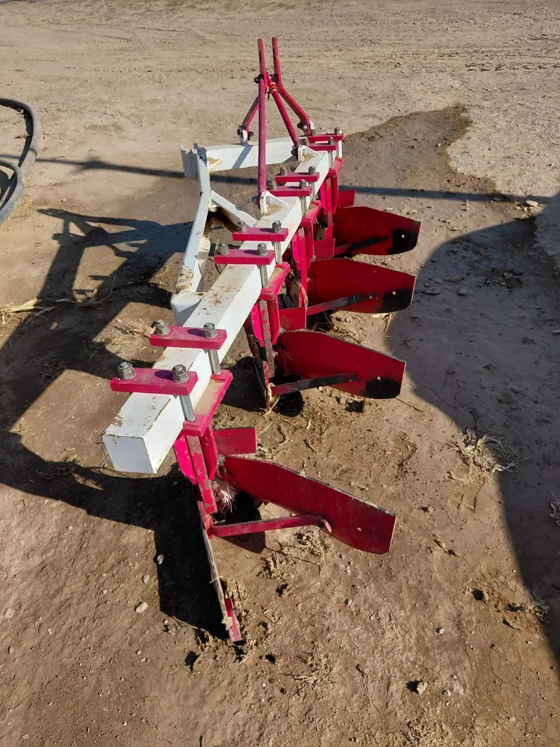 تراکتور گاوآهن 4 خیش درحد|ماشین‌آلات صنعتی|شیراز, گویم|دیوار