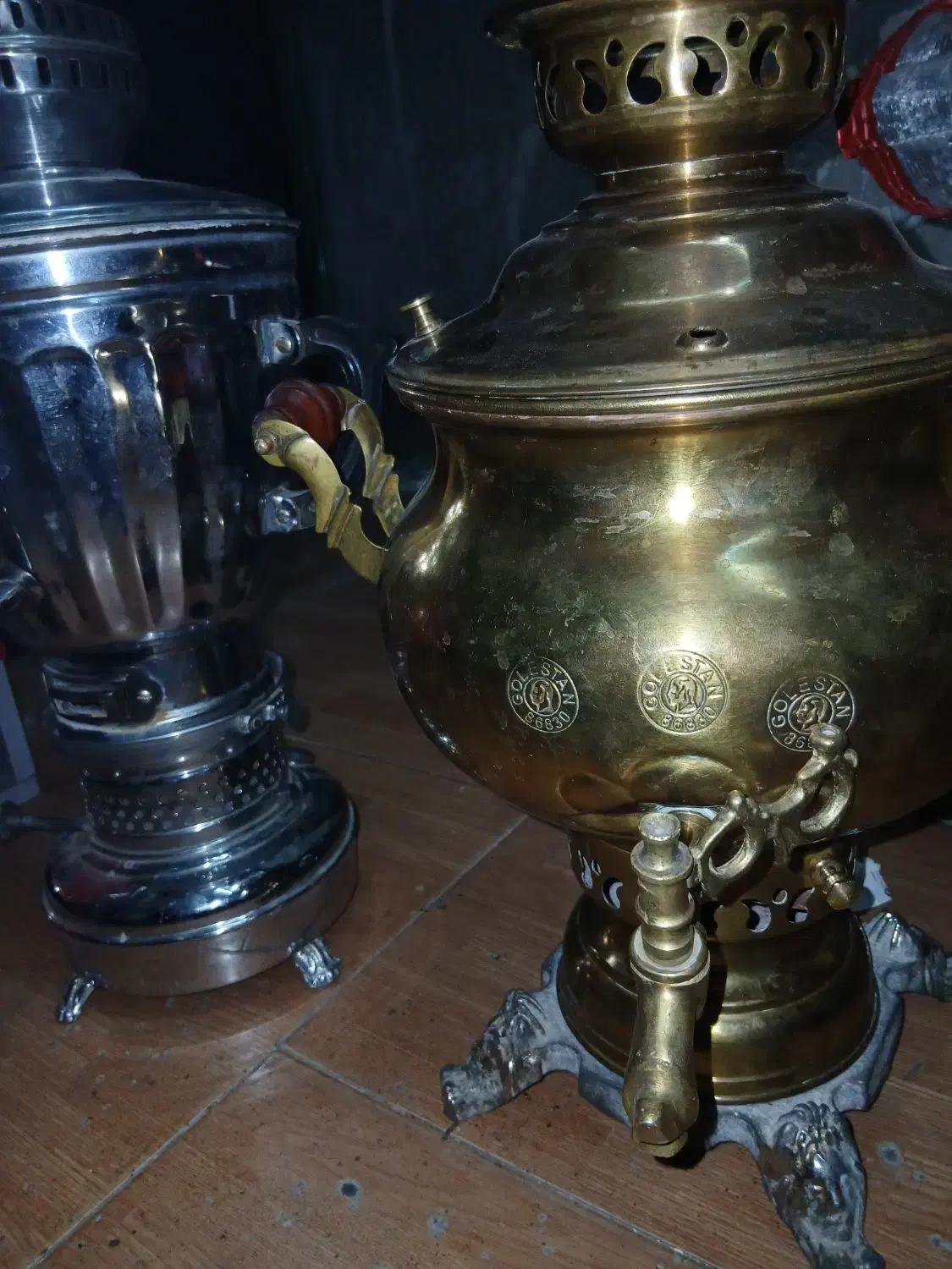 دو عدد سماور قدیمی ساخت روسیه عتیقه یکجا ۶ میلیون|کلکسیون اشیاء عتیقه|اندیشه, شهرک کوثر|دیوار