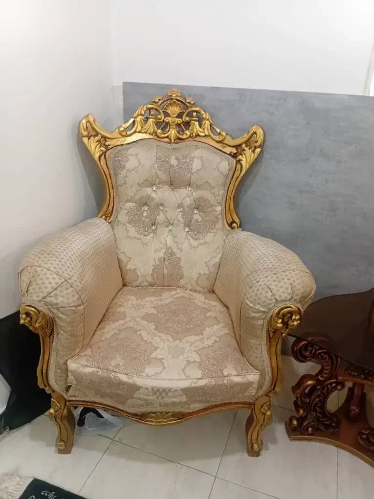 مبل راحتی ۷ نفره و مبل سلطنتی ۷ نفره|مبلمان خانگی و میز عسلی|اهواز, دغاغله|دیوار